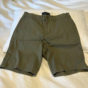 Abercrombie & Fitch size 28 men’s new with tags shorts